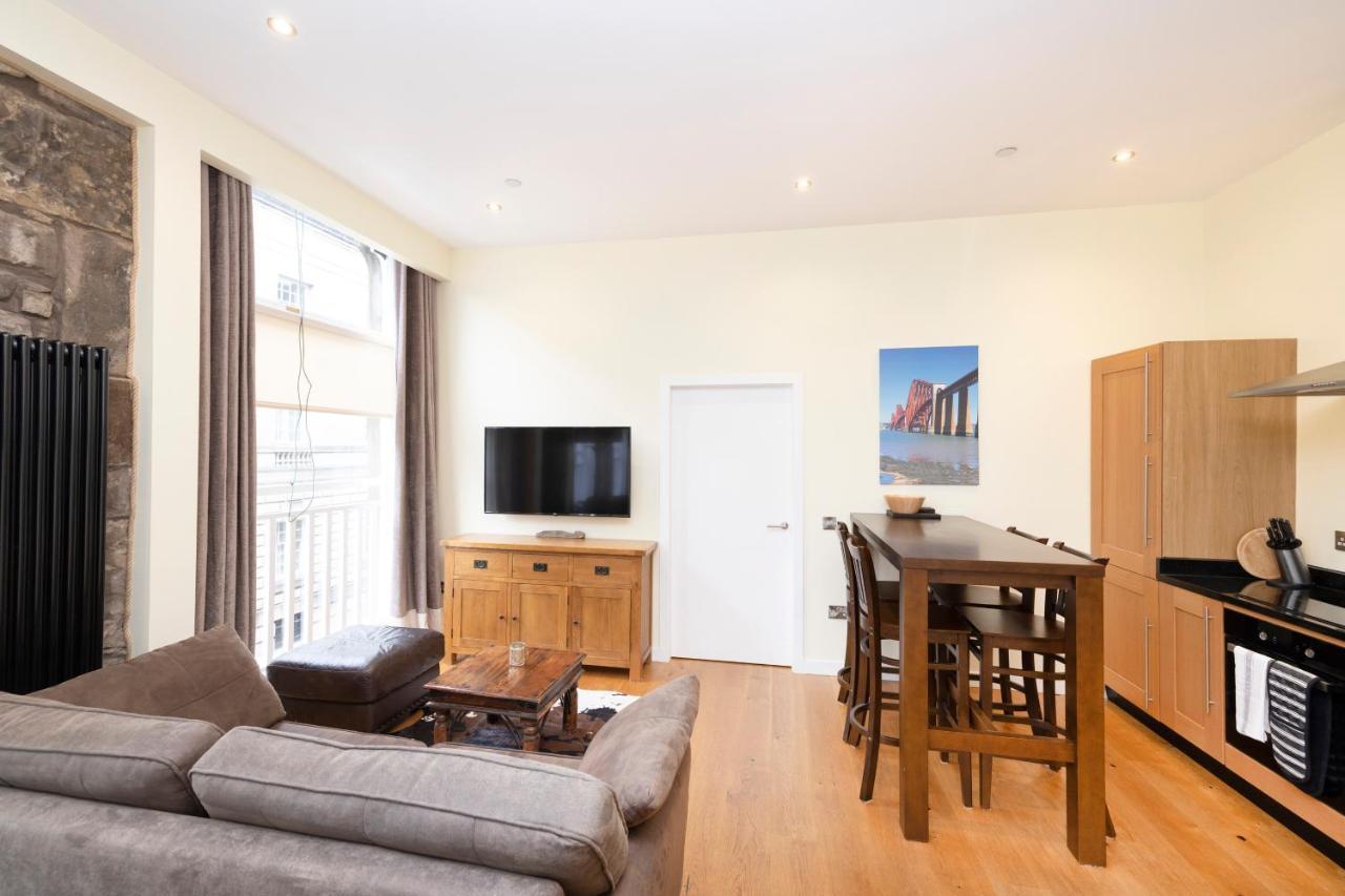 Appartement Joivy 1 Bed Flat In Old Town, Next To St Giles Cathedral à Édimbourg Extérieur photo